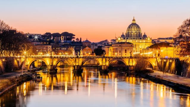 lawatan sehari Pantheon + Air Mancur Trevi + Piazza Venezia + Jambatan Sant'Angelo