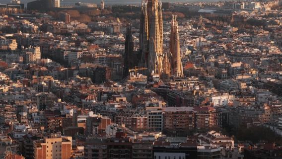 西班牙巴塞隆納-聖家族大教堂-巴特羅之家-米拉之家-包車精選