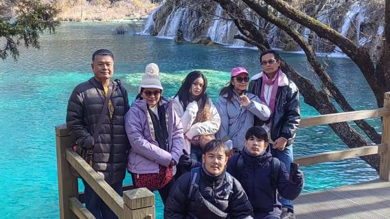 Jiuzhaigou 1-Day Tour with Multilingual Guide (English, Thai, Russian, German, Spanish)