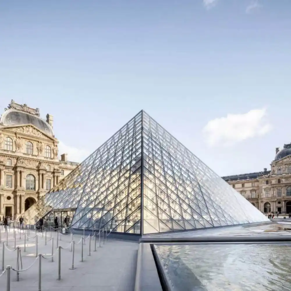 フランス・パリのルーヴル美術館アートツアー（プロフェッショナル中国
