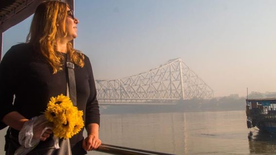 Kolkata: Magic Hour Tour with Breakfast