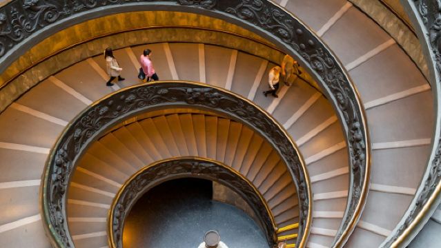 Vatican Museums & Sistine Chapel: Fast Track Ticket + Guided Tour