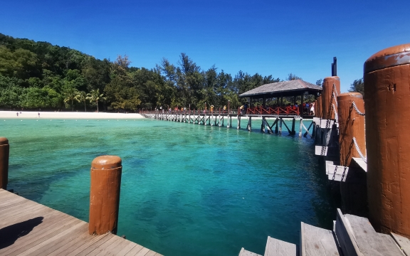 沙巴亞庇馬穆迪島+馬奴幹島浮潛拼團一日遊