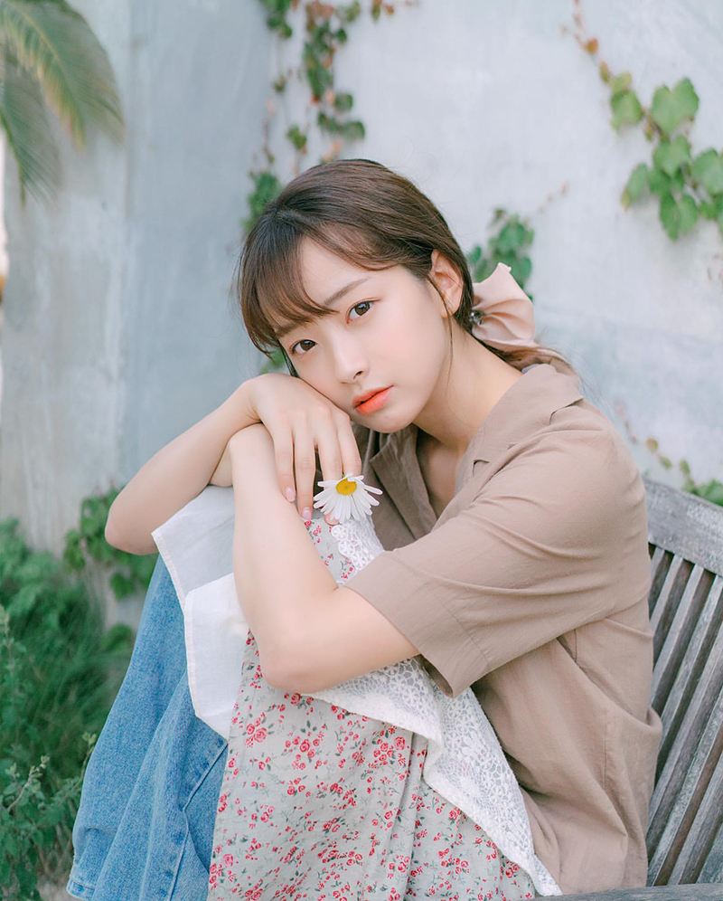 Nassau Trip Moments in Bahamas[Driver-guide plus travel photography + wedding aerial photography microfilm + makeup & costumes + itinerary customization with local guide, translation services & private charter]