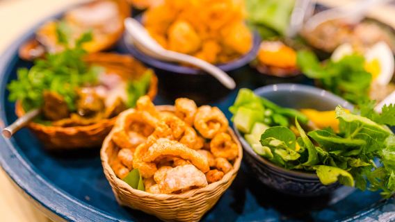 Soirée culturelle Khantoke du vieux Chiang Mai avec dîner et spectacle