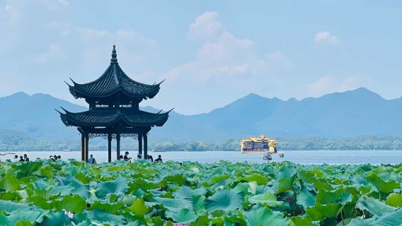 【私享私人導覽+高清耳麥】杭州西湖遊船+岳王廟景區2小時趣味人員導覽——聆聽西湖畔的傳奇故事