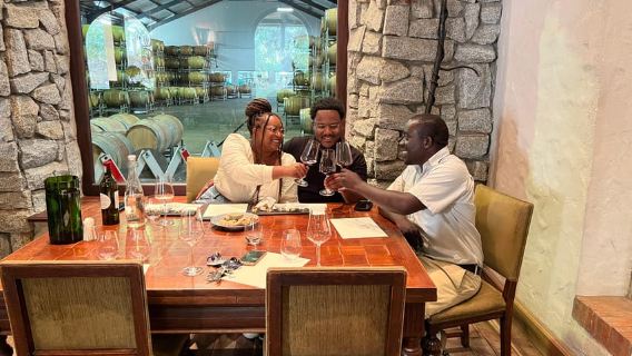 Nếm rượu vang ở FranschHoek, StellenBosch & Paarl Tour