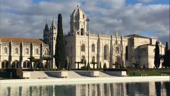 Lisbon: Guided Belém Walking Tour + Jerónimos Monastery Entry