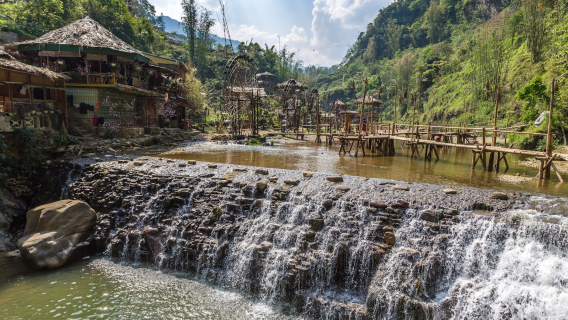 Sapa Half-day Tour: Cat Cat Village, Moana and Alpine Coaster