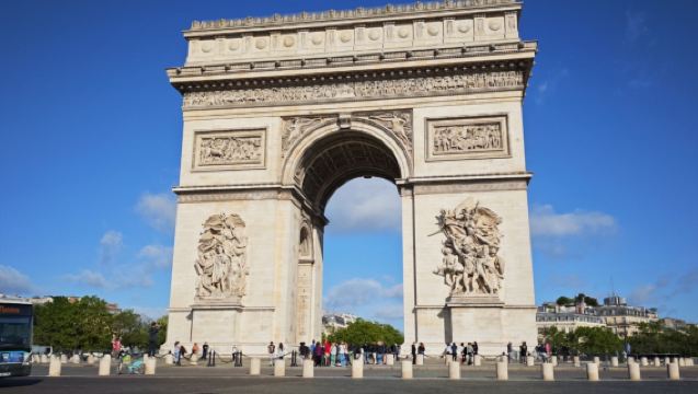 法國巴黎市區全景一日遊羅浮宮/凱旋門/塞納河遊船