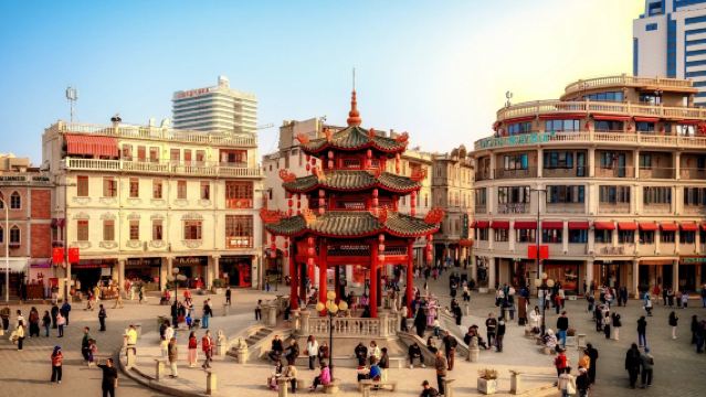 เมืองเก่าฉางโถว + สวนสาธารณะขนาดเล็กซัวเถา + พิพิธภัณฑ์เฉาโจว + บ้านเกิดของเฉินซีฮุย และสถานที่อื่นๆ พร้อมไกด์นำเที่ยวมืออาชีพที่มีใบอนุญาตให้บริการล่ามนำเที่ยวแบบเดินเที่ยว