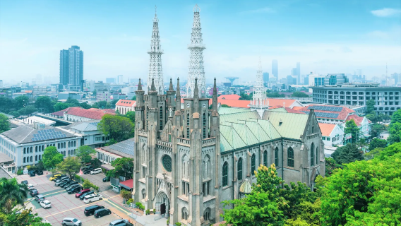 Jakarta Chinese Custom Tour: Merdeka Square, Jakarta + Taman Mini Indonesia Indah + The Church of Our Lady of the Assumption
