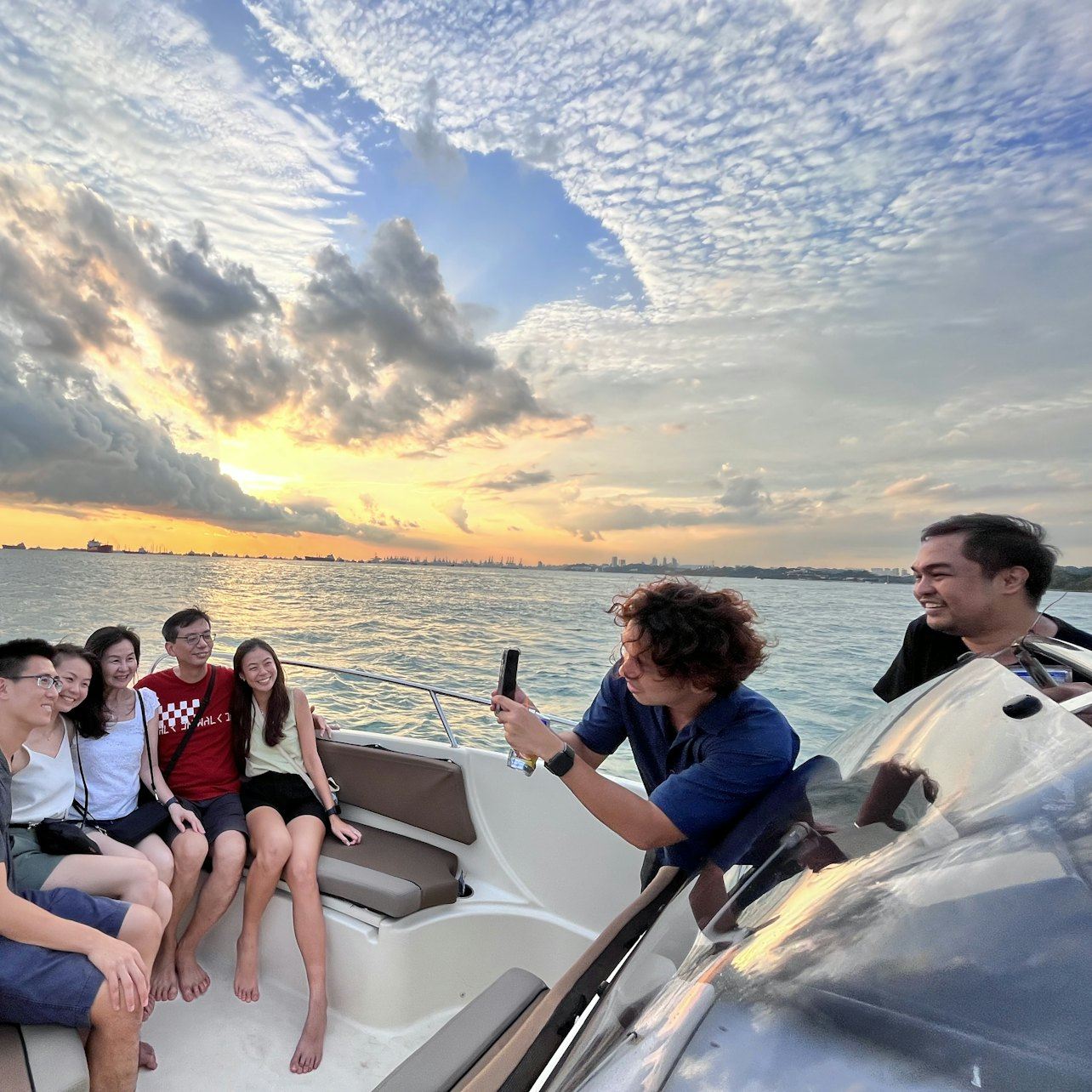 Singapore: Southern Islands Speedboat Tour from Sentosa