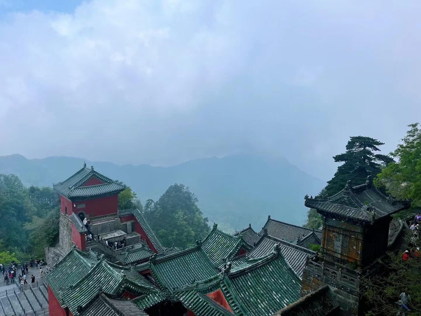 Shiyan Wudang Scenic Spot + Taizi Slope + Zixiao Palace private charter day tour with Chinese and English services