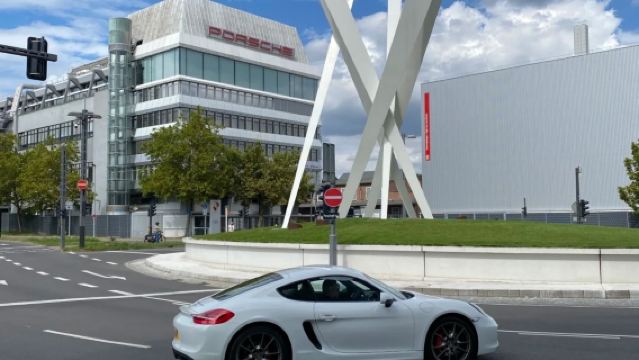 Stuttgart city + Porsche Museum + Mercedes-Benz Museum - Private Charter - Top Pick