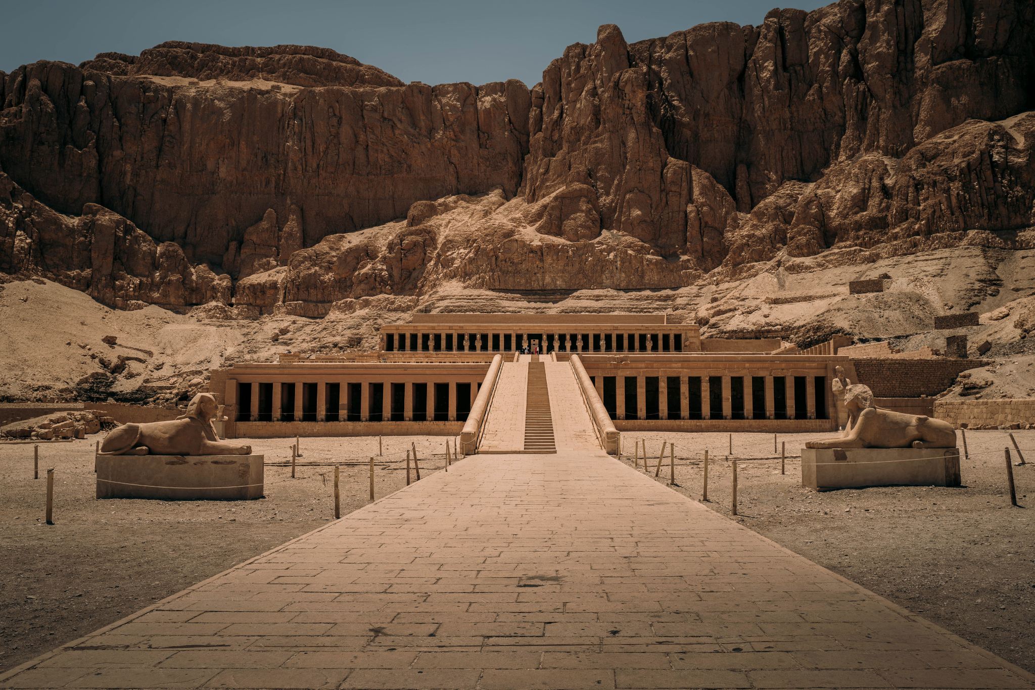 Luxor Sunrise Hot Air Balloon Ride + Valley of the Kings + Temple of Hatshepsut + Colossi of Memnon + Round-Trip Hotel Transfers