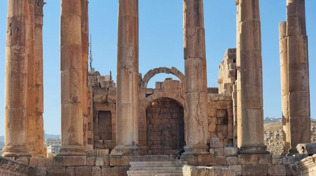 【中東龐貝】安曼城堡山+彩虹街+傑拉什羅馬古城遺址包車一日遊