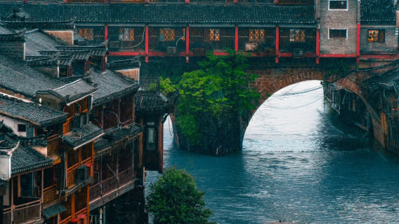 Excursión privada de un día de Zhangjiajie a los pueblos antiguos de Furong y Fenghuangxian