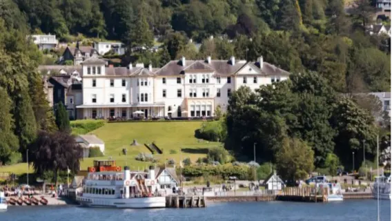 Tagesausflug ab Manchester, UK in den Lake District Windermere mit Besuch der Seestädte und Bootsfahrt