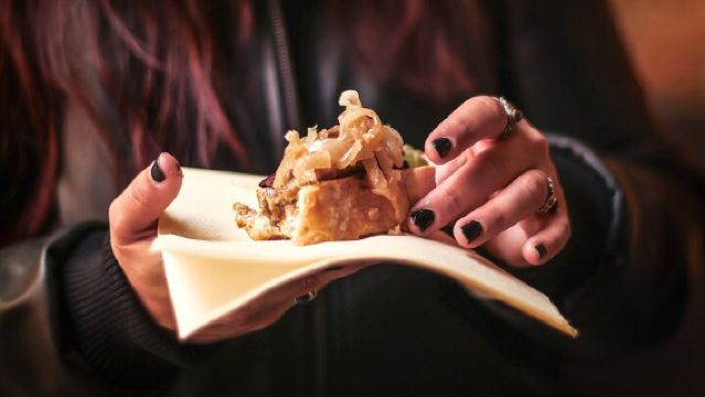 Verona Full Meal & Wine Tasting Walking Tour by Do Eat Better