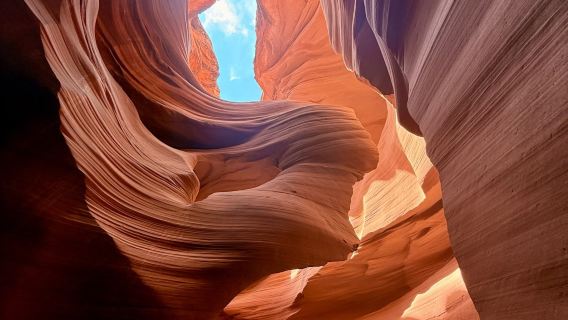 美國拉斯維加斯來回-羚羊谷-馬蹄灣-鮑威爾湖-12H包車