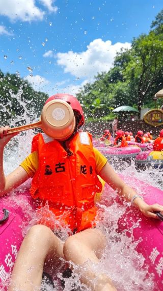 Qingyuan Gu Long Xia drifting 1-day tour from Guangzhou, Shenzhen or Dongguan with daily departures and multiple package options