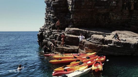 Budva: 3-Hour Paddle Board or Kayak Tour to Coastal Caves