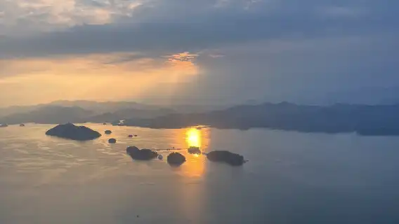 浙江杭州千島湖希爾頓直升機飛行體驗【俯瞰天下為公/黃山尖/農夫山泉取水口】