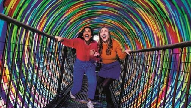 Edimburgo: Recorrido por los sitios de Harry Potter + Experiencia en la Casa de las Ilusiones