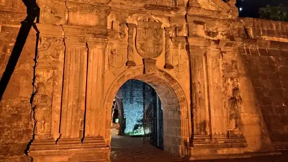 Manila by Night: Discovering City Highlights with Intramuros 