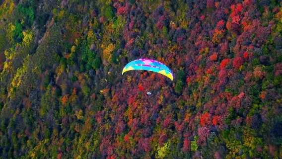 Paragliding oplevelse på Tianziyu i Chang'an, Xi'an, Shaanxi [professionel instruktør + inkluderer forsikring]