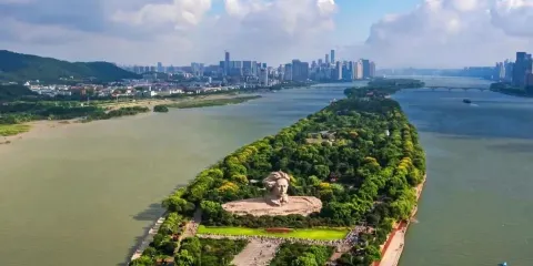 15人團◆無購物◆湖南博物院+嶽麓書院+橘子洲◆純玩1日遊