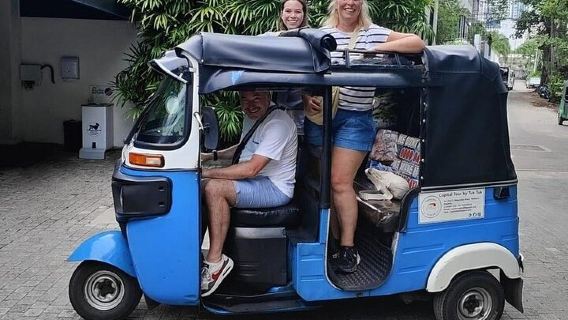 Colombo Tuk Tuk City Tour -Sightseeing Entry Fees & Food Included