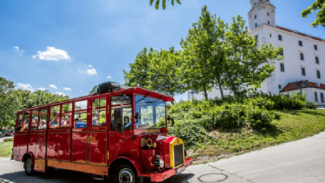 Bratislava: Sightseeing Bus Tour