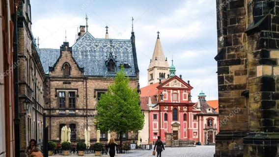 Tur Kastil Praha & Interiornya Selama 3 Jam
