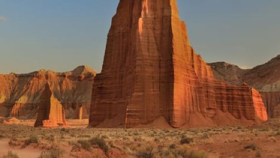 Torrey: Capitol Reef Temples of the Sun & Moon Private Tour