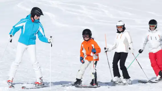 釜山：伊甸谷滑雪勝地一日遊（含設備租借）