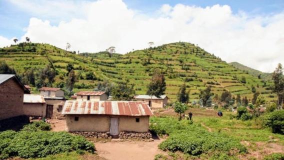 Kigali: Mount Kigali and Cultural Village Tour with Snacks