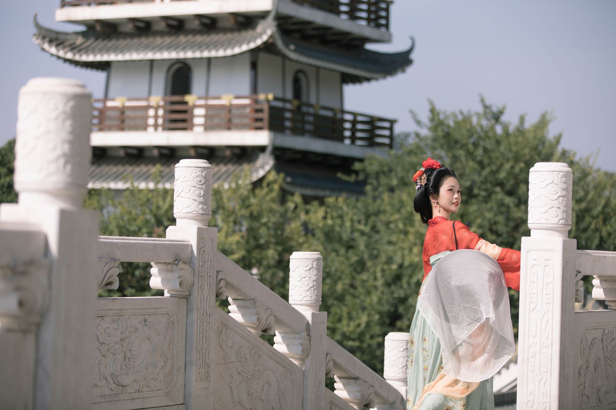 Chishui travel photo shoot[Bing'an Ancient Town in Danxia Tourist Area - Aerial and Follow-up Photography with Multilingual Translation by Local Photographer Guide]