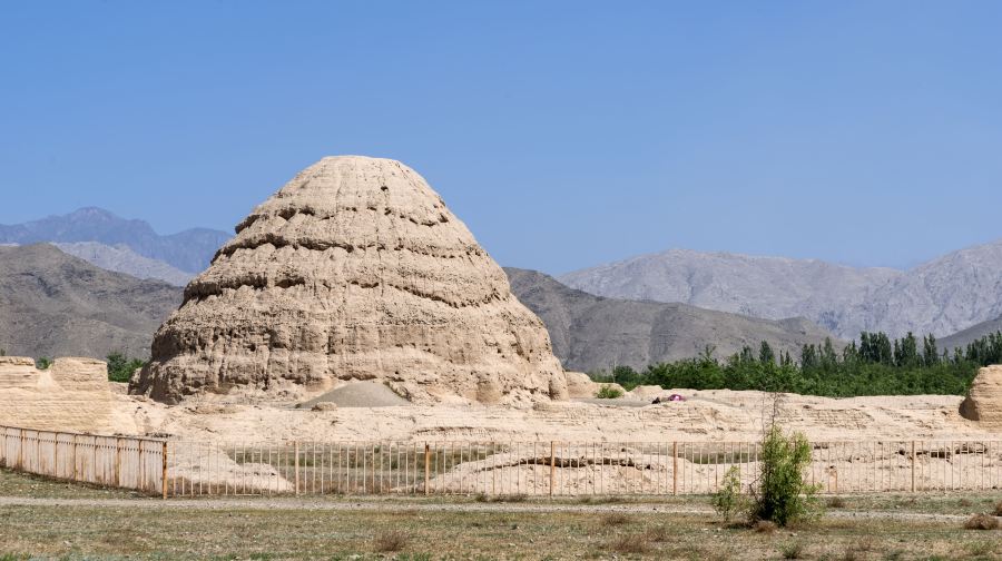 寧夏銀川一日遊西夏陵＋鎮北堡影視城＋賀蘭山岩畫2~6人純玩