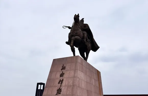 河南周口運河古鎮+太昊伏羲陵文化旅遊區+沙潁河+關帝廟一日遊中英文服務