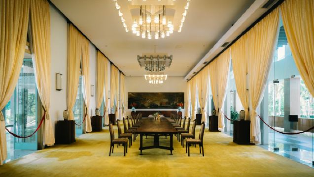 Ho Chi Minh City: Historical Journey Guided Tour in Saigon with Secret Weapon Bunker