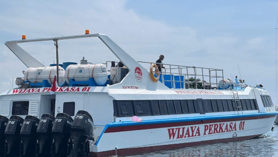 Boat ticket for fast ferry between Padang Bai (Bali) and Gili Islands/Lombok [one-way/round-trip]