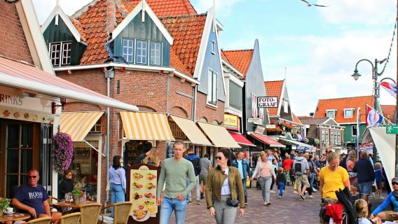 โวล์นดัม: ทริปครึ่งวันจากอัมสเตอร์ดัม + เยี่ยมชมฟาร์มชีสและโรงงานทำรองเท้าไม้