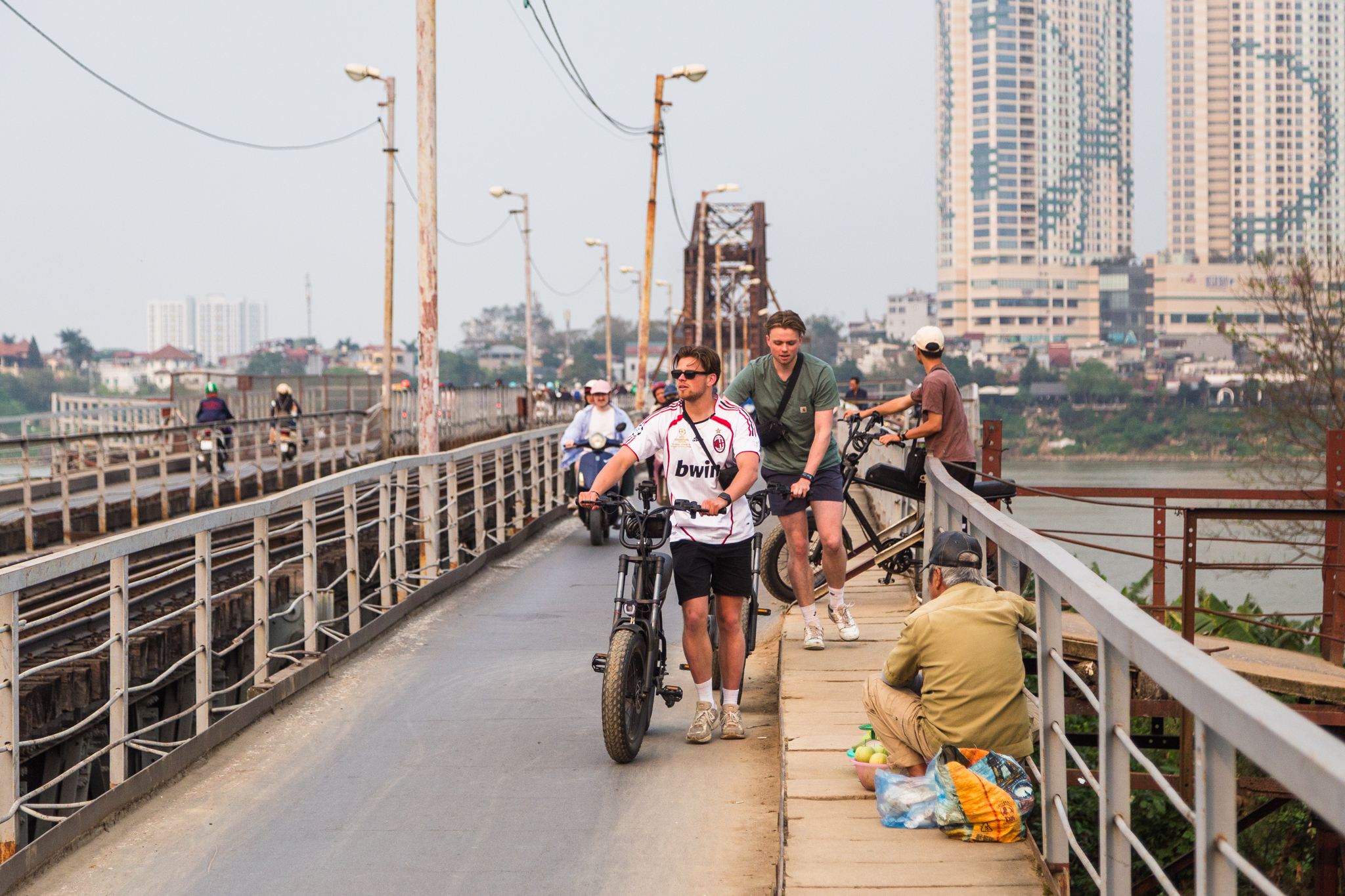 Tour giornaliero di Hanoi tra patrimonio e vita locale