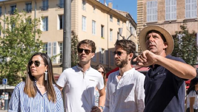 Theo dấu chân Van Gogh ở Provence từ Avignon