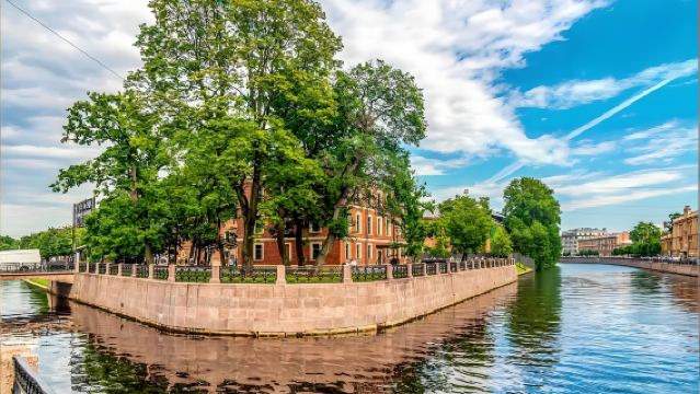 涅瓦河畔的時光漫遊·聖彼得堡包車一日精華遊