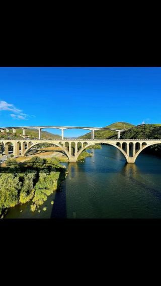 1-day private charter tour in Porto and Douro River valley with customizable itinerary