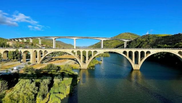 Tour di un giorno a Porto e nella Valle del Douro con noleggio con conducente esclusivo/Itinerario personalizzabile