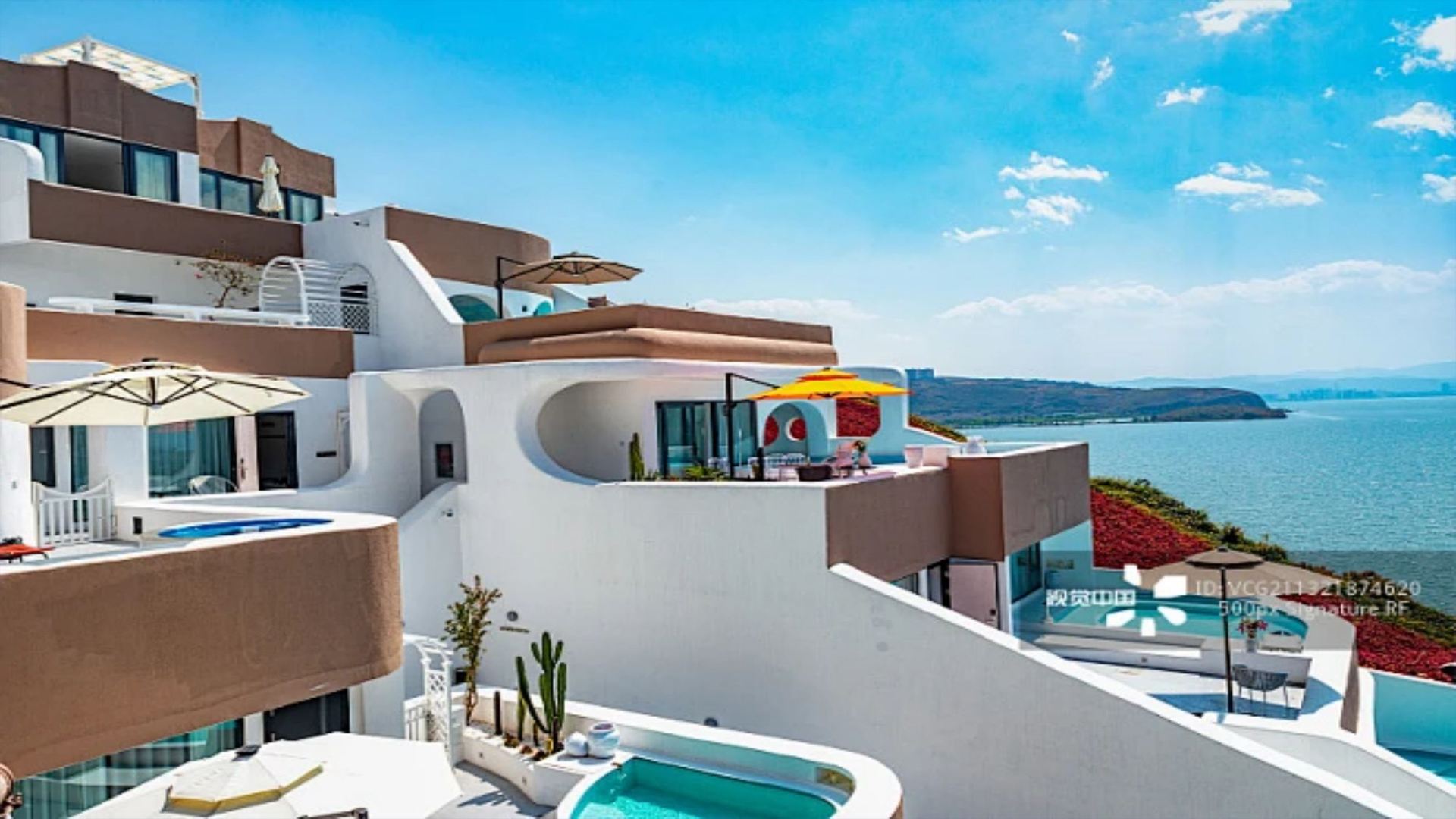 Dali Erhai Lake Day Tour [Small Group Tour/Charter + Ideal Land + Shuanglang + S Bay]